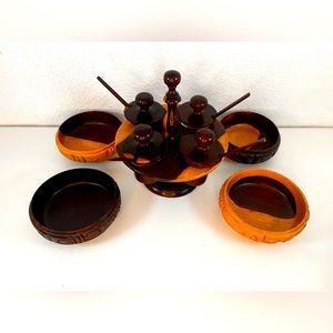 Condiment Sauce Carousel and Bowls.